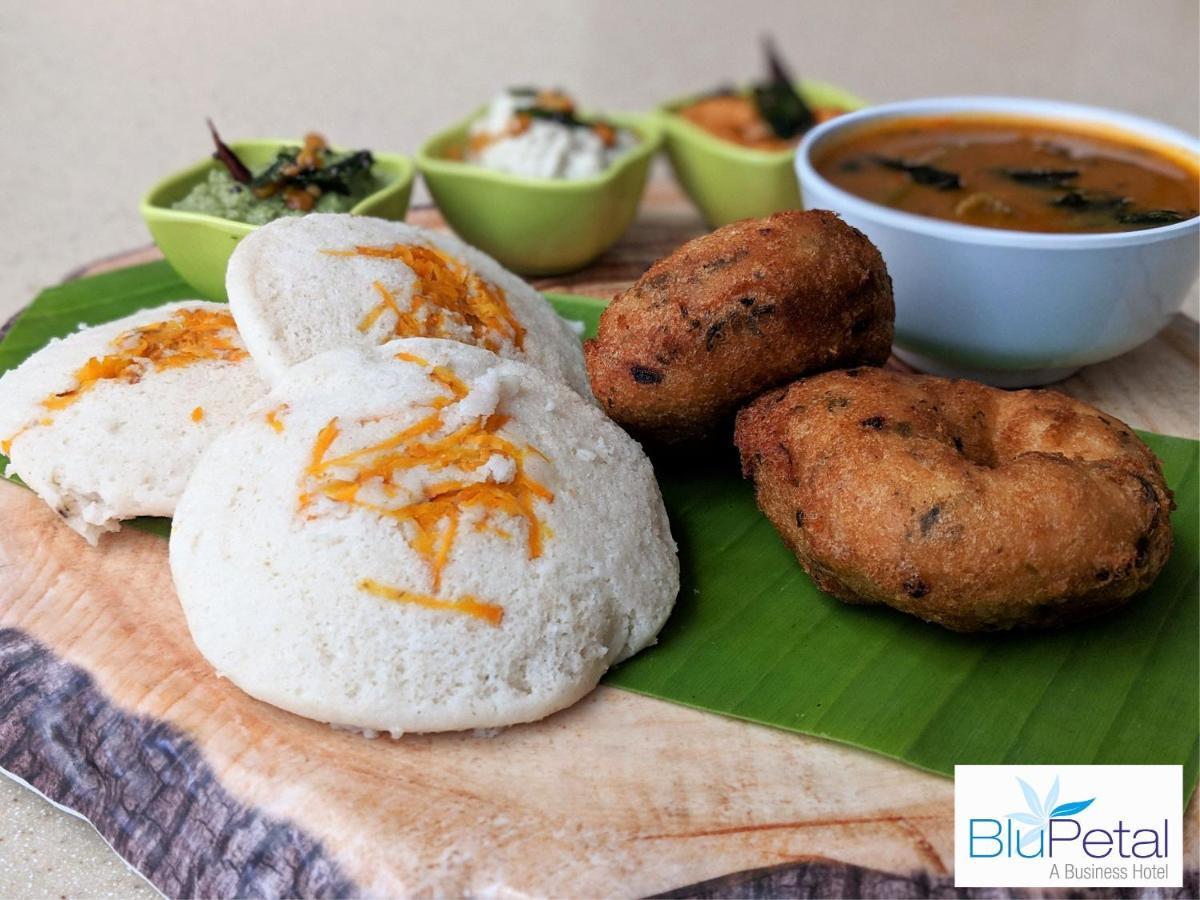 Blu Petal - A Business Hotel Bangalore Eksteriør bilde