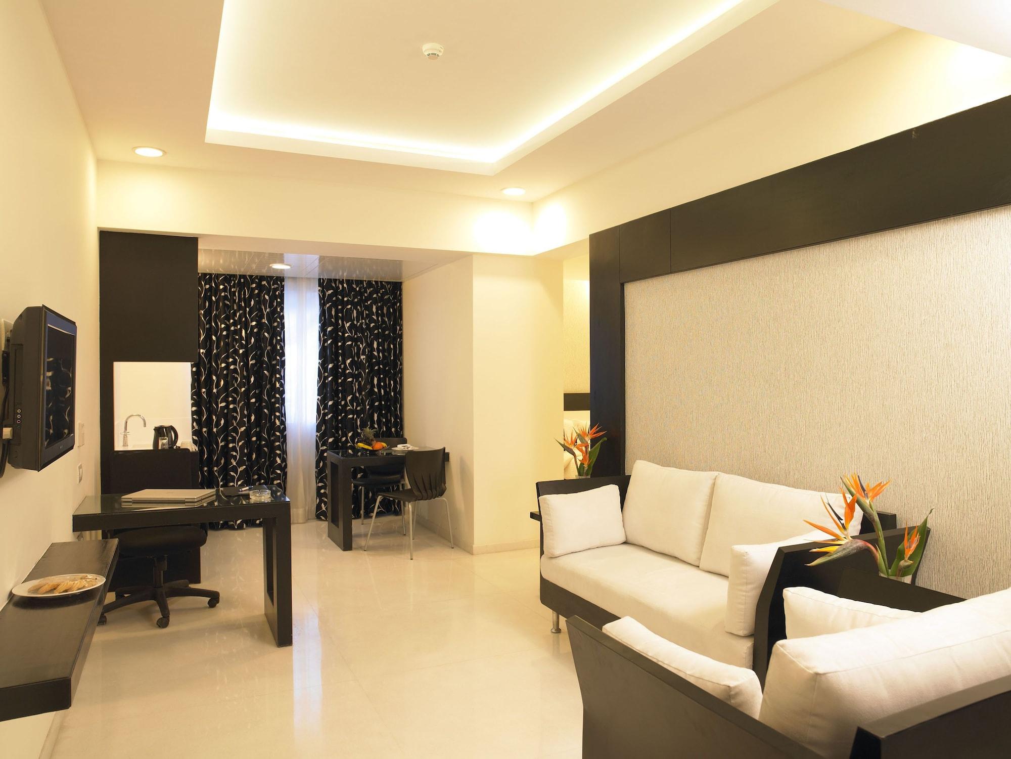 Blu Petal - A Business Hotel Bangalore Eksteriør bilde