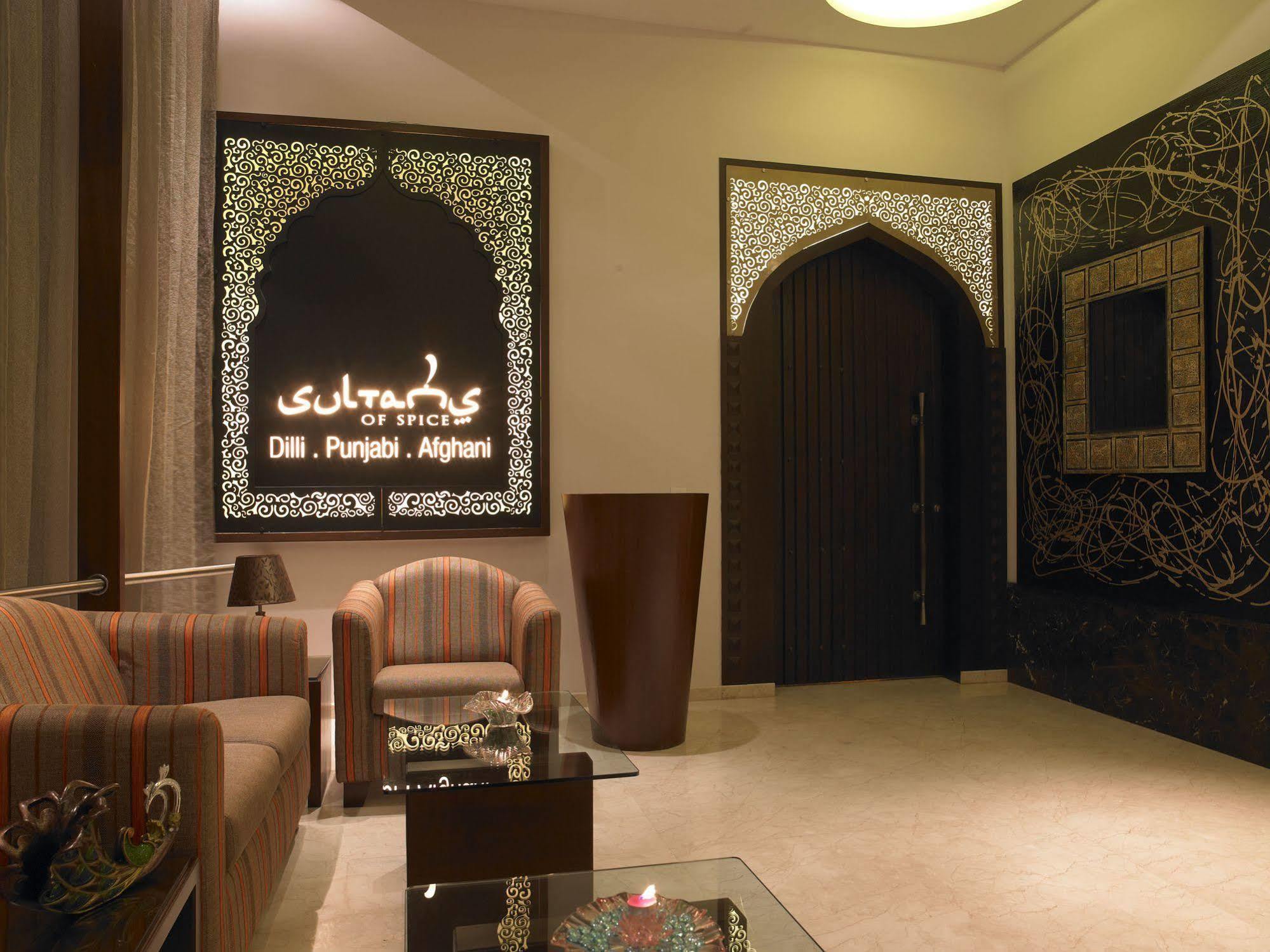 Blu Petal - A Business Hotel Bangalore Eksteriør bilde