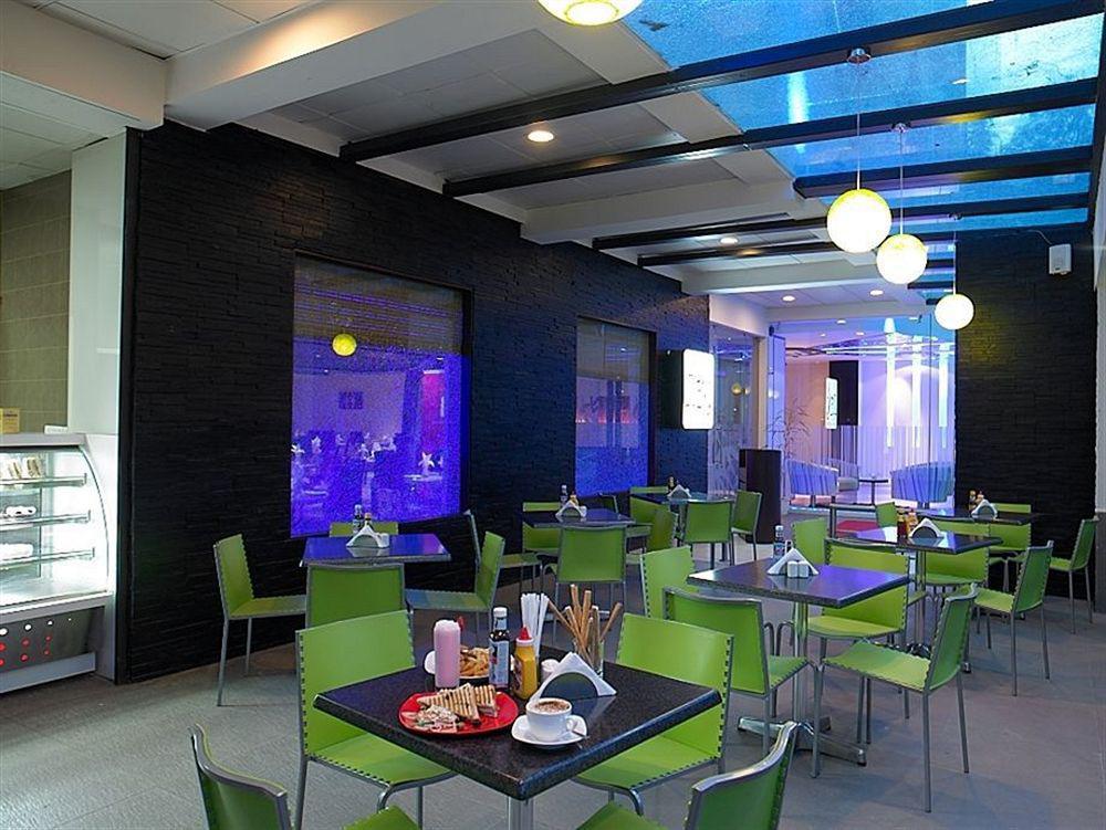 Blu Petal - A Business Hotel Bangalore Eksteriør bilde